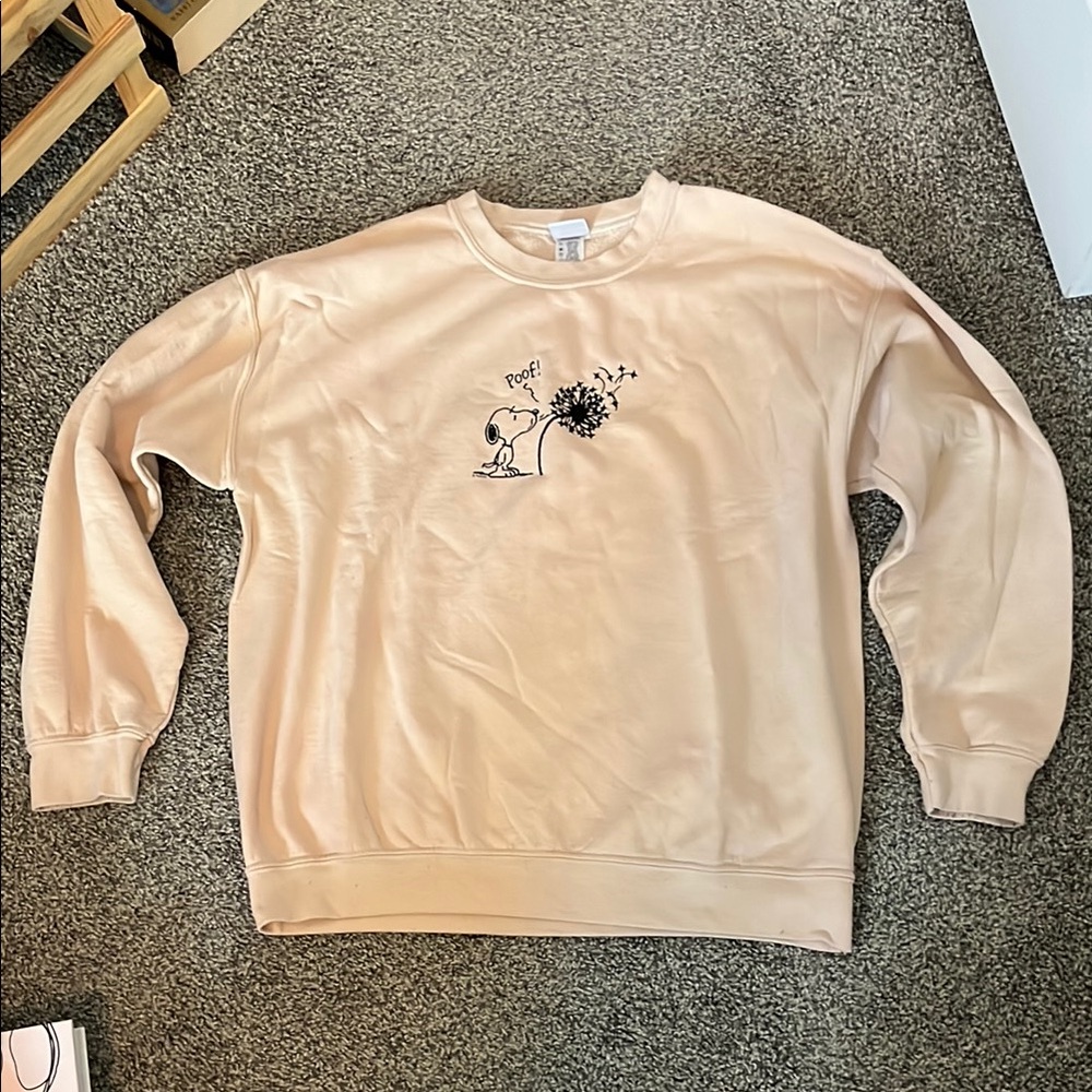 Peach Snoopy Graphic Crewneck
